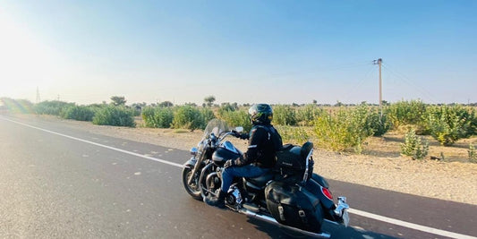 Guide to first set of riding gears for a beginner motorcyclist. 