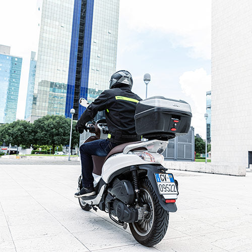 Givi B32N Bold Monolock Top Case - 32L