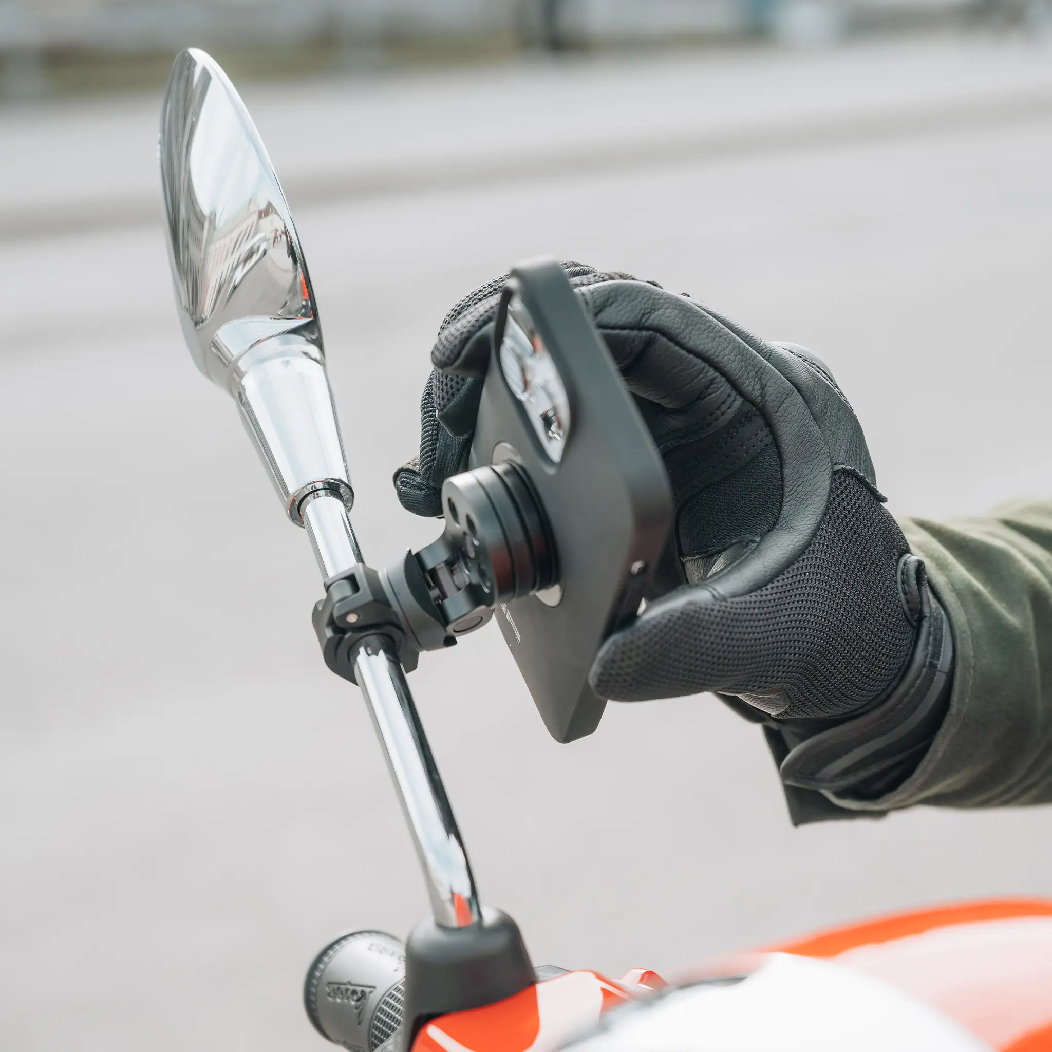 SP Connect Mirror Mount Pro