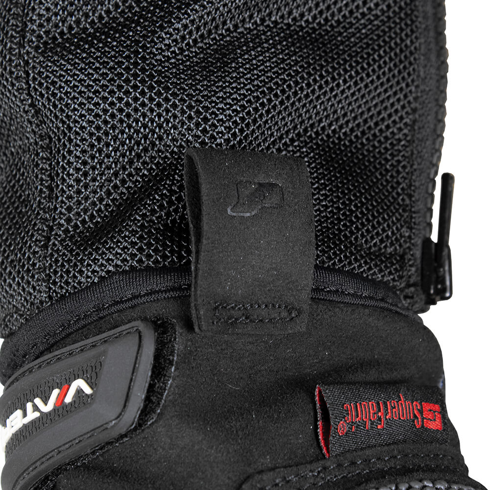 Buy Viaterra gloves at riderz planet